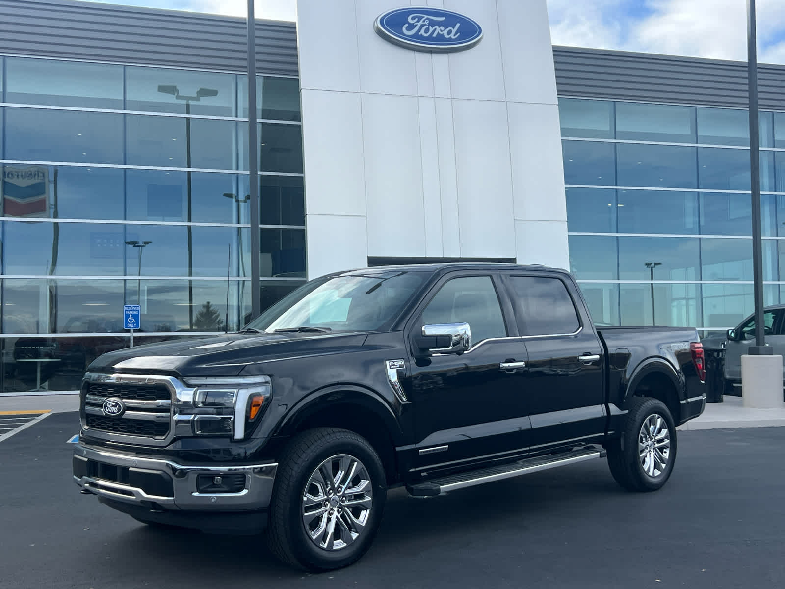 2025 Ford F-150 Lariat's photo