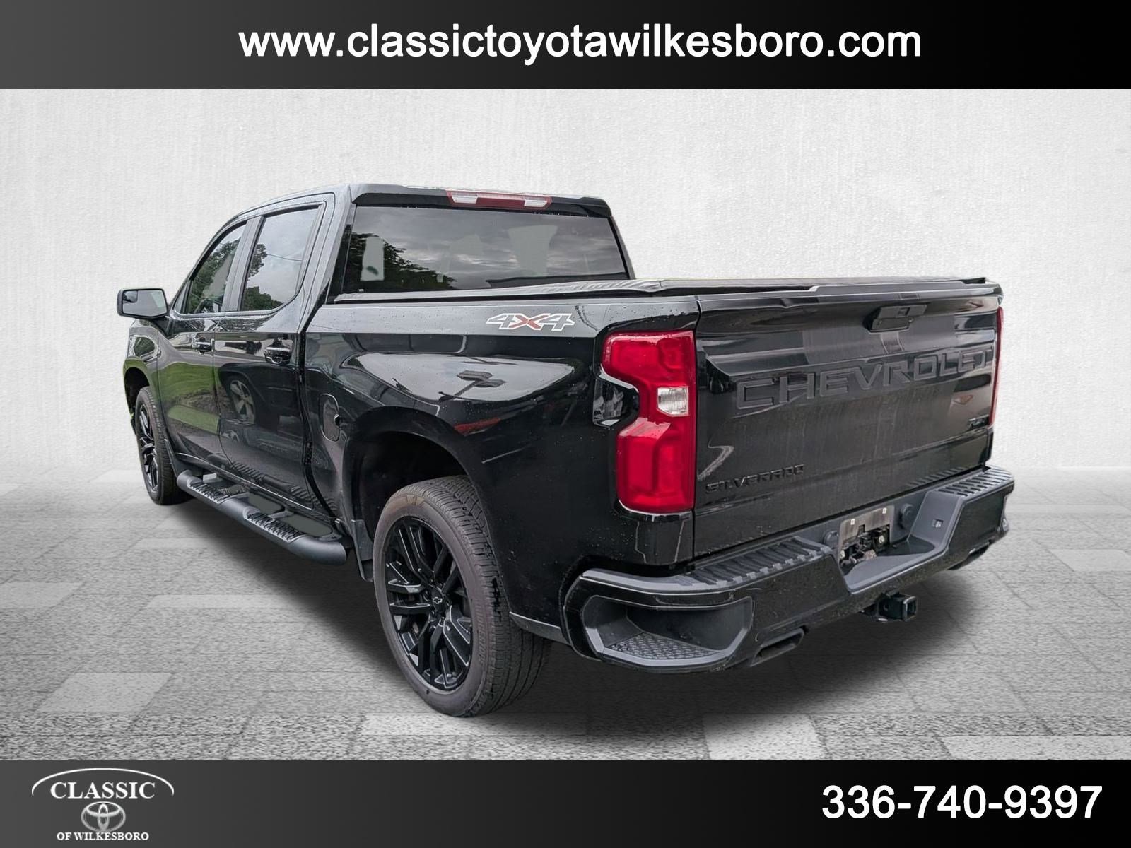 2021 Chevrolet Silverado 1500 RST photo 4