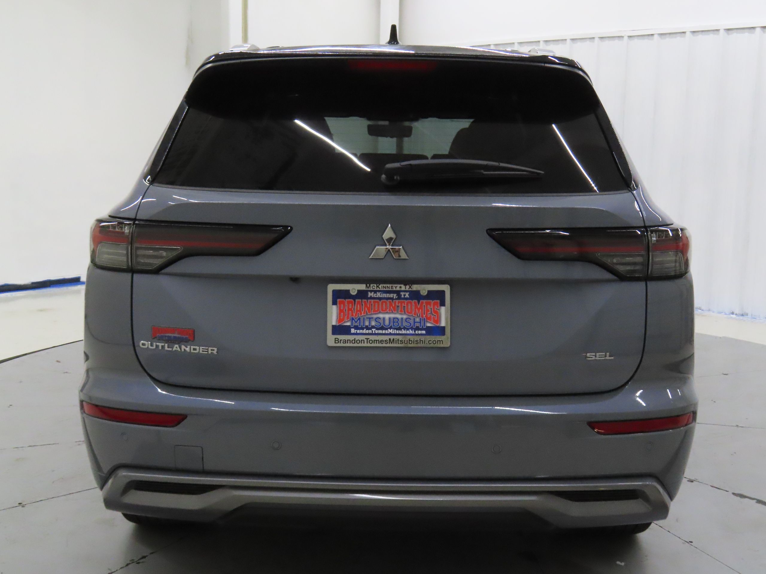 2025 Mitsubishi Outlander SEL photo 4