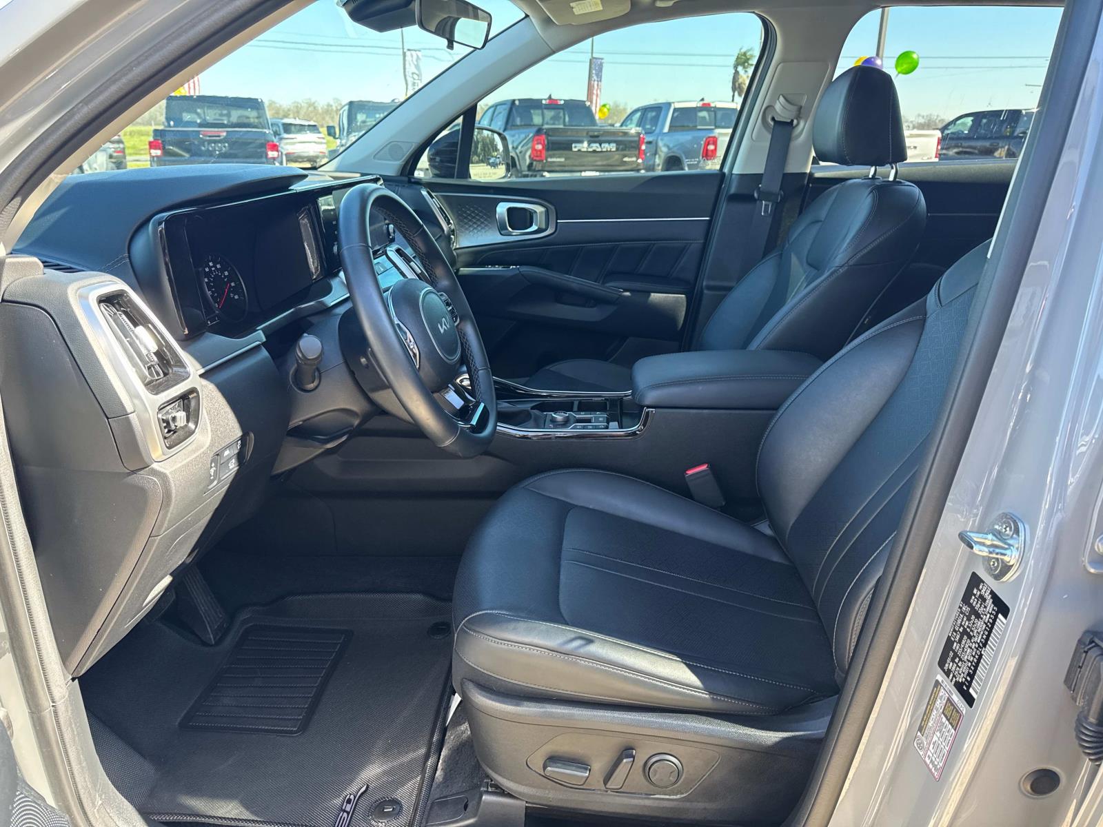 2022 Kia Sorento SX photo 14