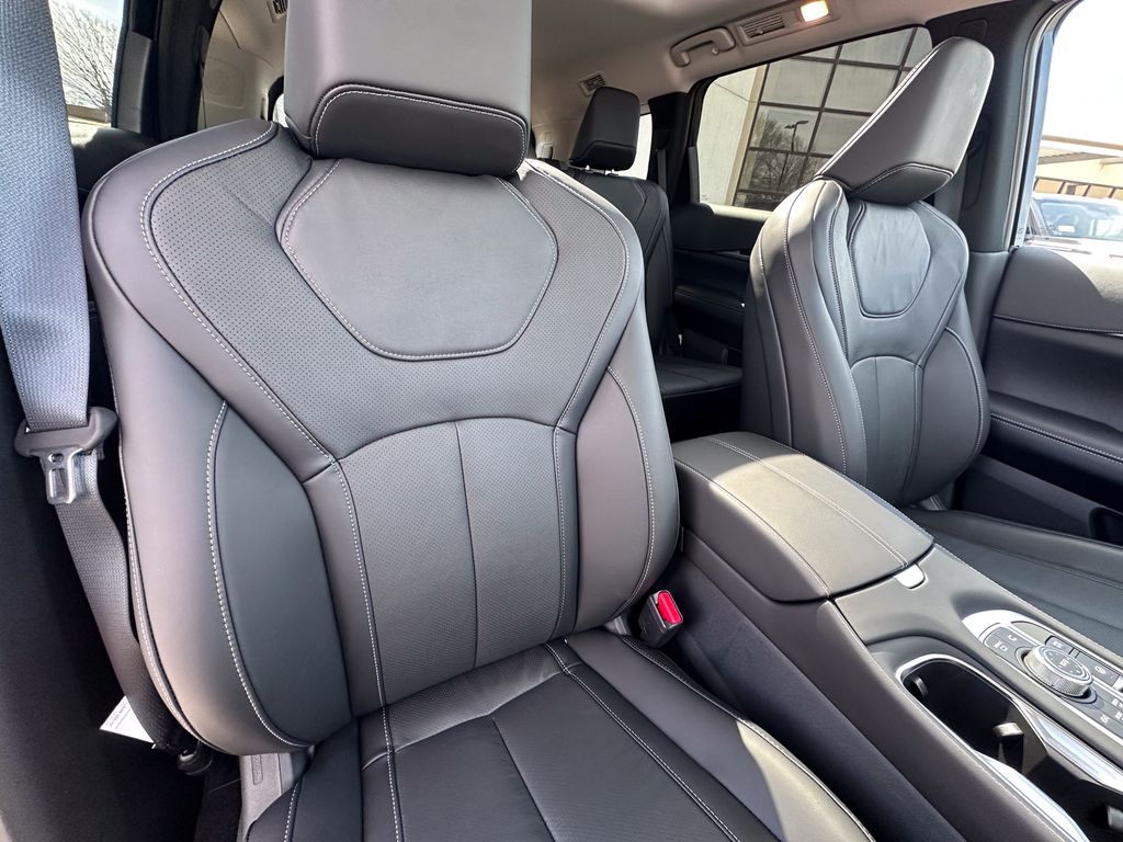 2025 Infiniti QX60 Pure photo 35