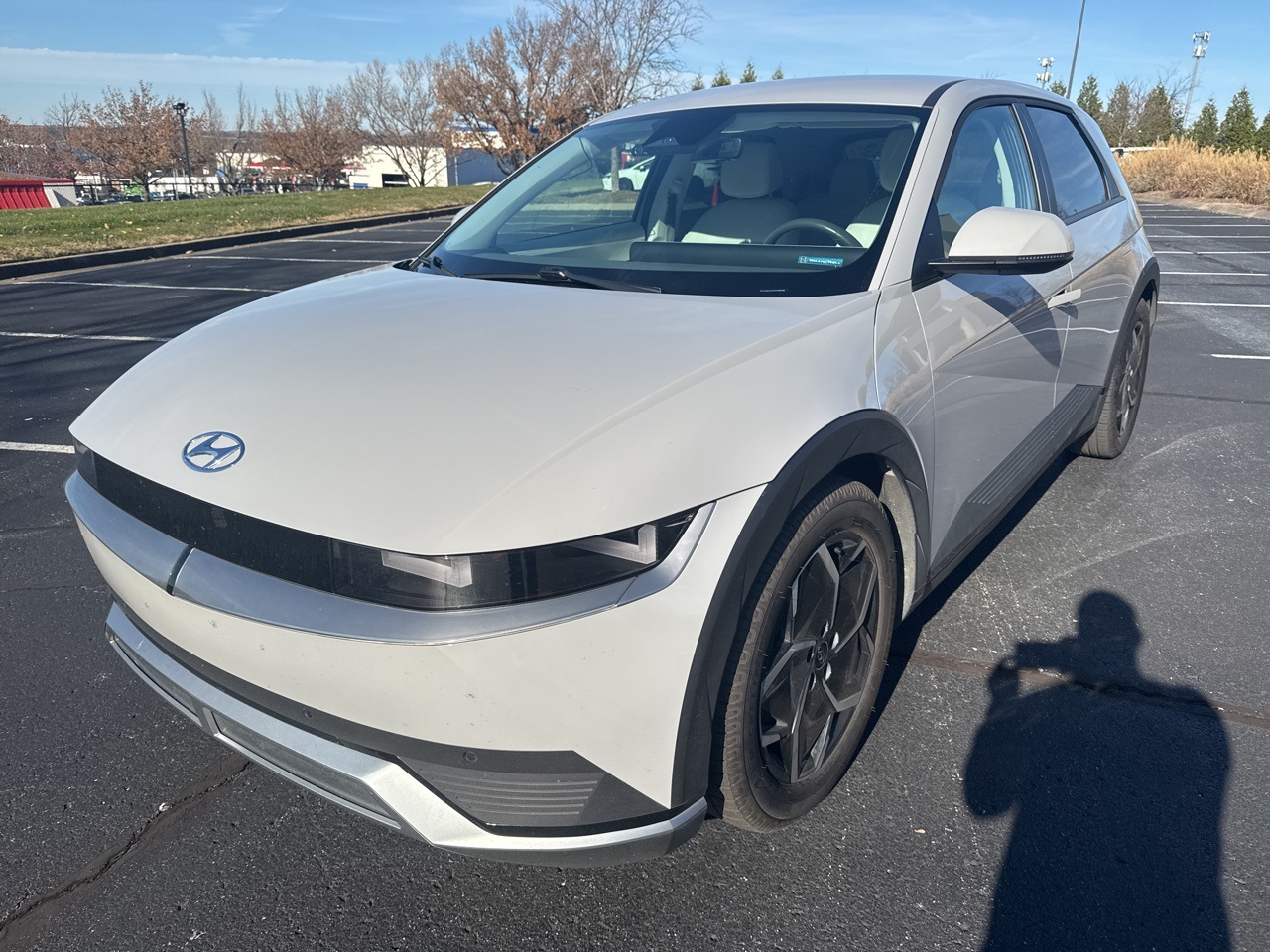 2022 Hyundai IONIQ 5 SEL's photo