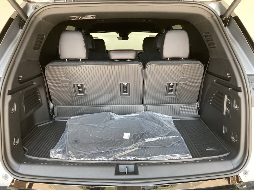 2026 Chevrolet Traverse RS photo 16
