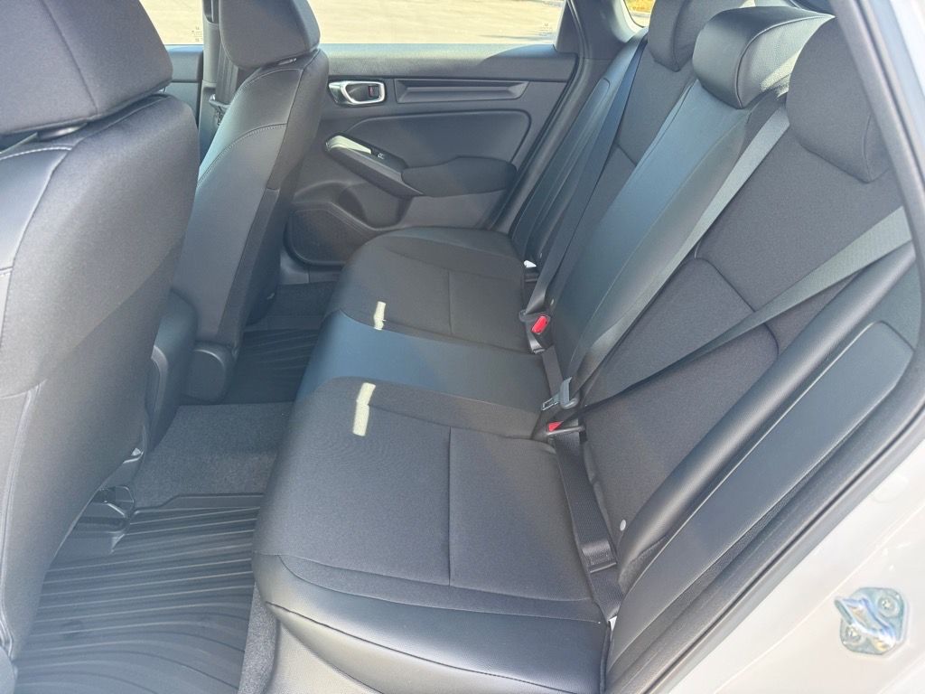 2026 Honda Civic Hatchback Sport photo 4