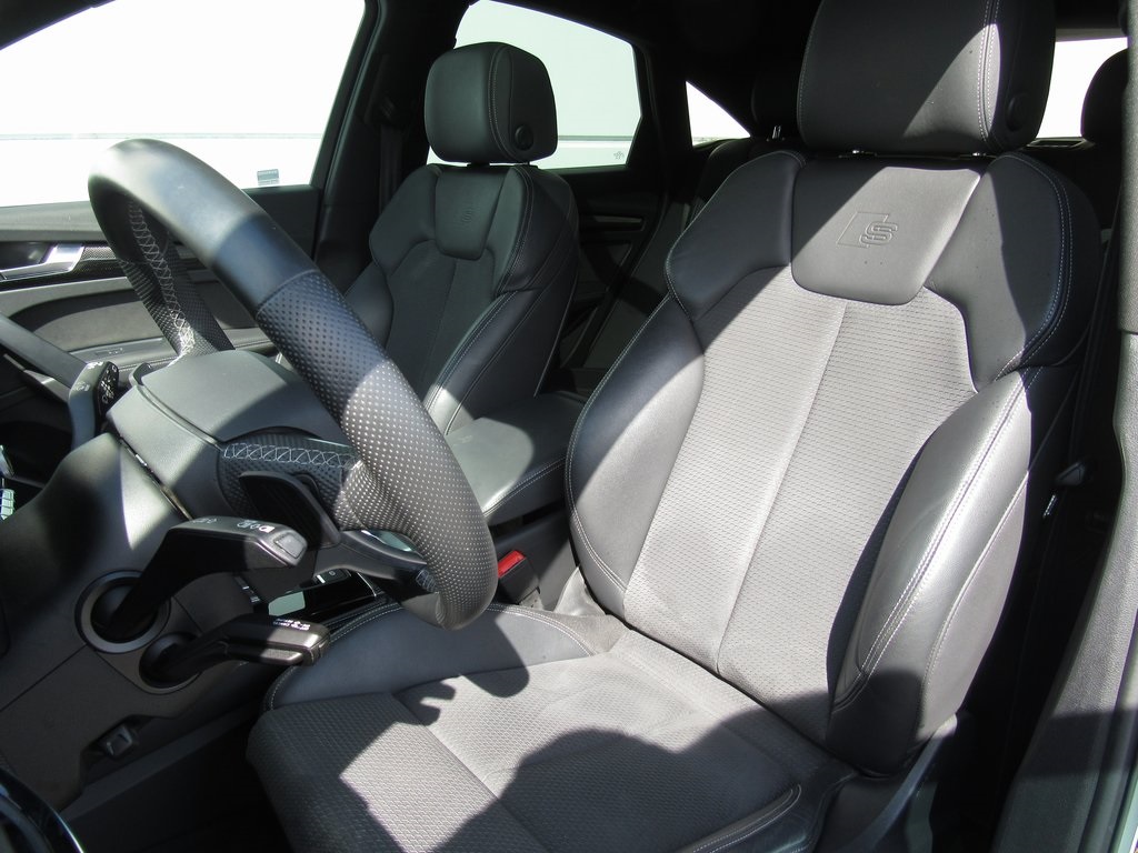 2022 Audi SQ5 Premium Plus photo 10