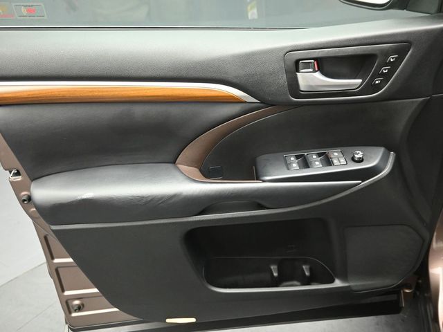 2018 TOYOTA HIGHLANDER - Image 20