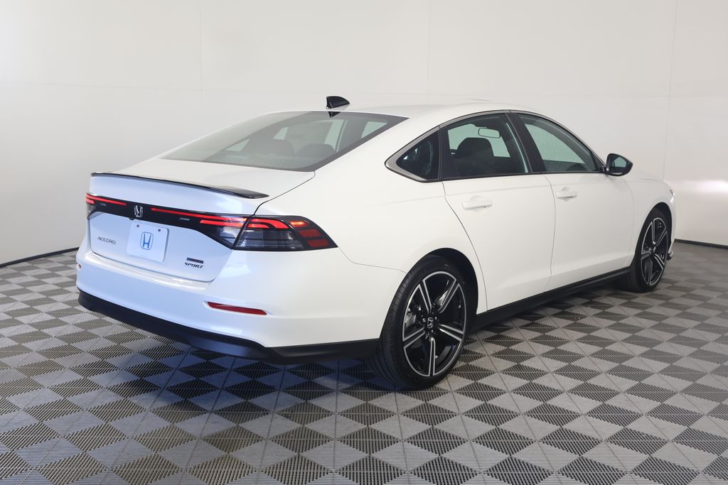 2025 Honda Accord Hybrid Sport photo 2