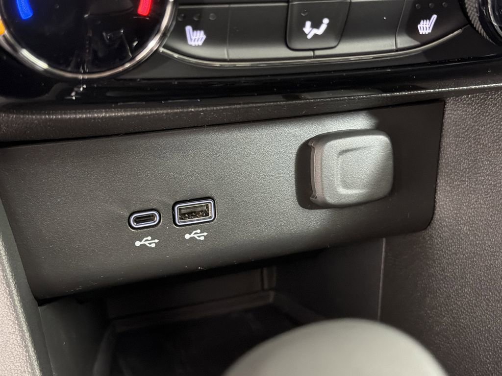 2026 Buick Encore GX Sport Touring photo 25