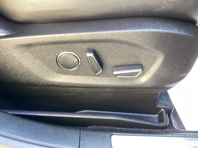 2019 Ford Edge Titanium photo 15