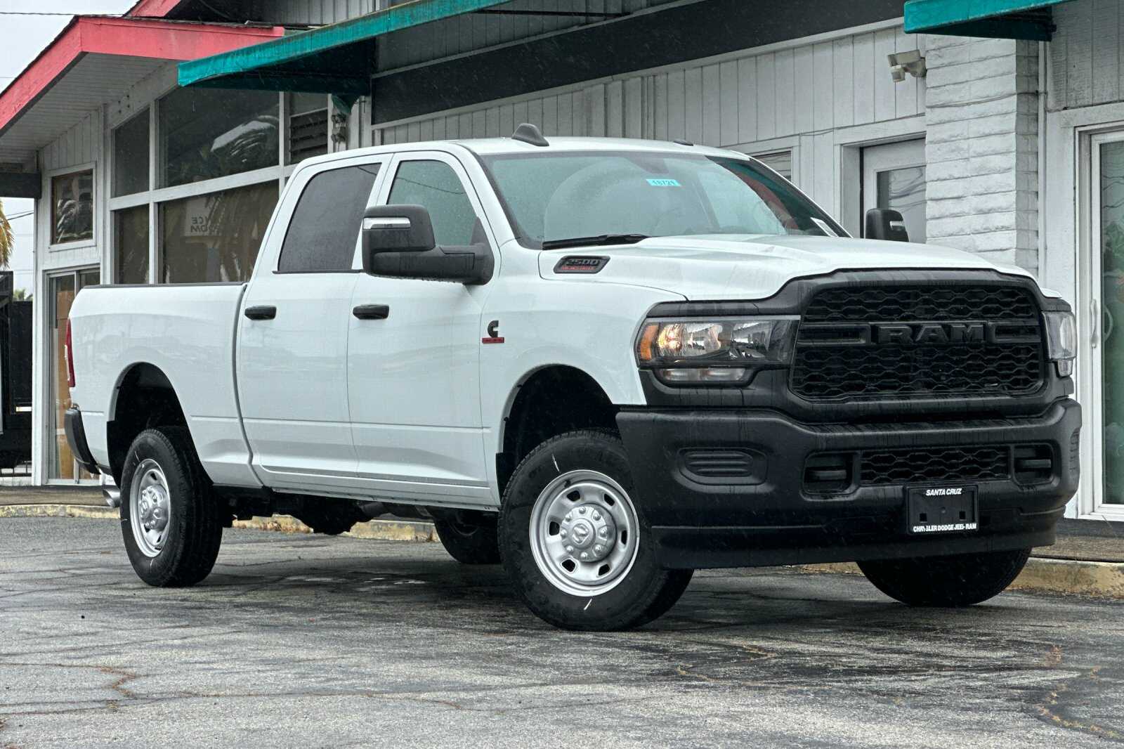 2024 Ram 2500 Tradesman photo 2