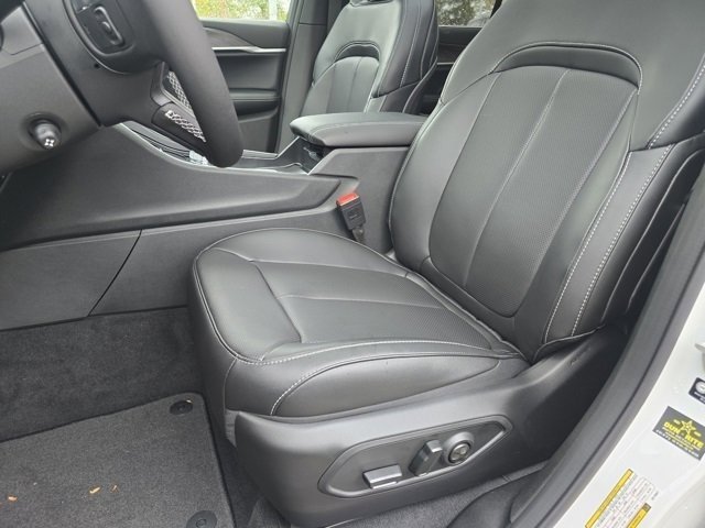 2025 Jeep Grand Cherokee Limited photo 4