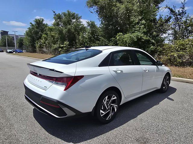 2025 Hyundai Elantra Hybrid SEL Sport photo 4