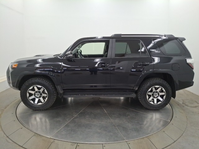 2024 Toyota 4Runner TRD Off-Road Premium photo 4