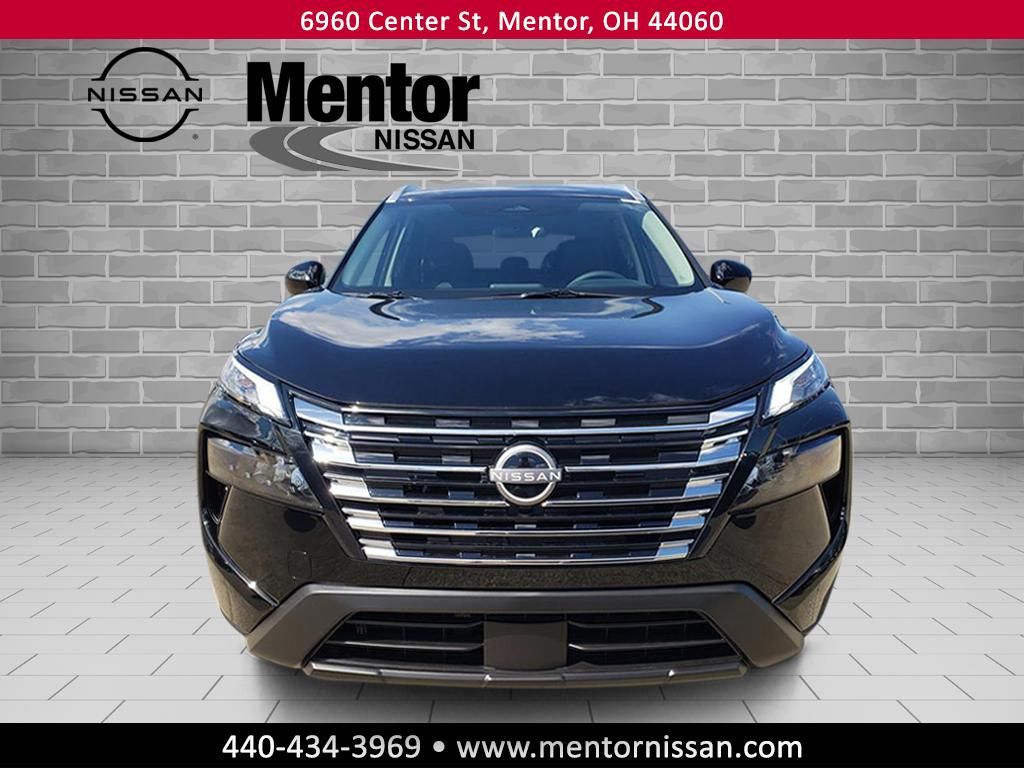 2026 Nissan Rogue SV photo 2
