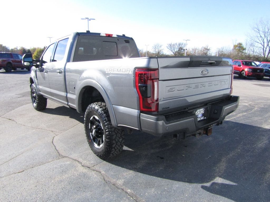 2021 Ford F-250 Lariat Tremor photo 4
