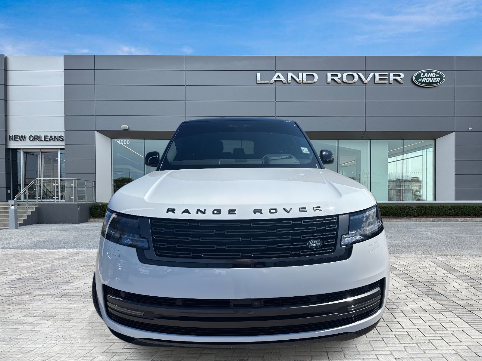 2025 Land Rover Range Rover SE photo 2