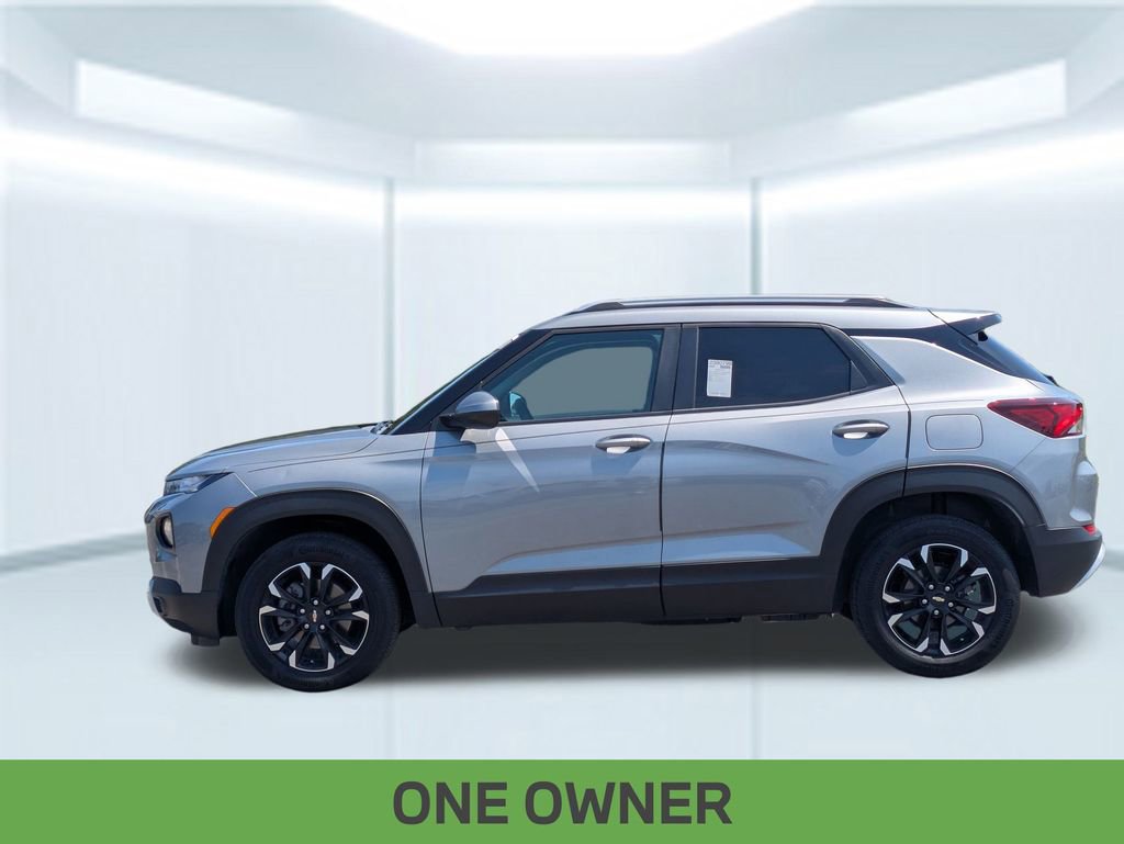 2023 Chevrolet Trailblazer LT photo 2