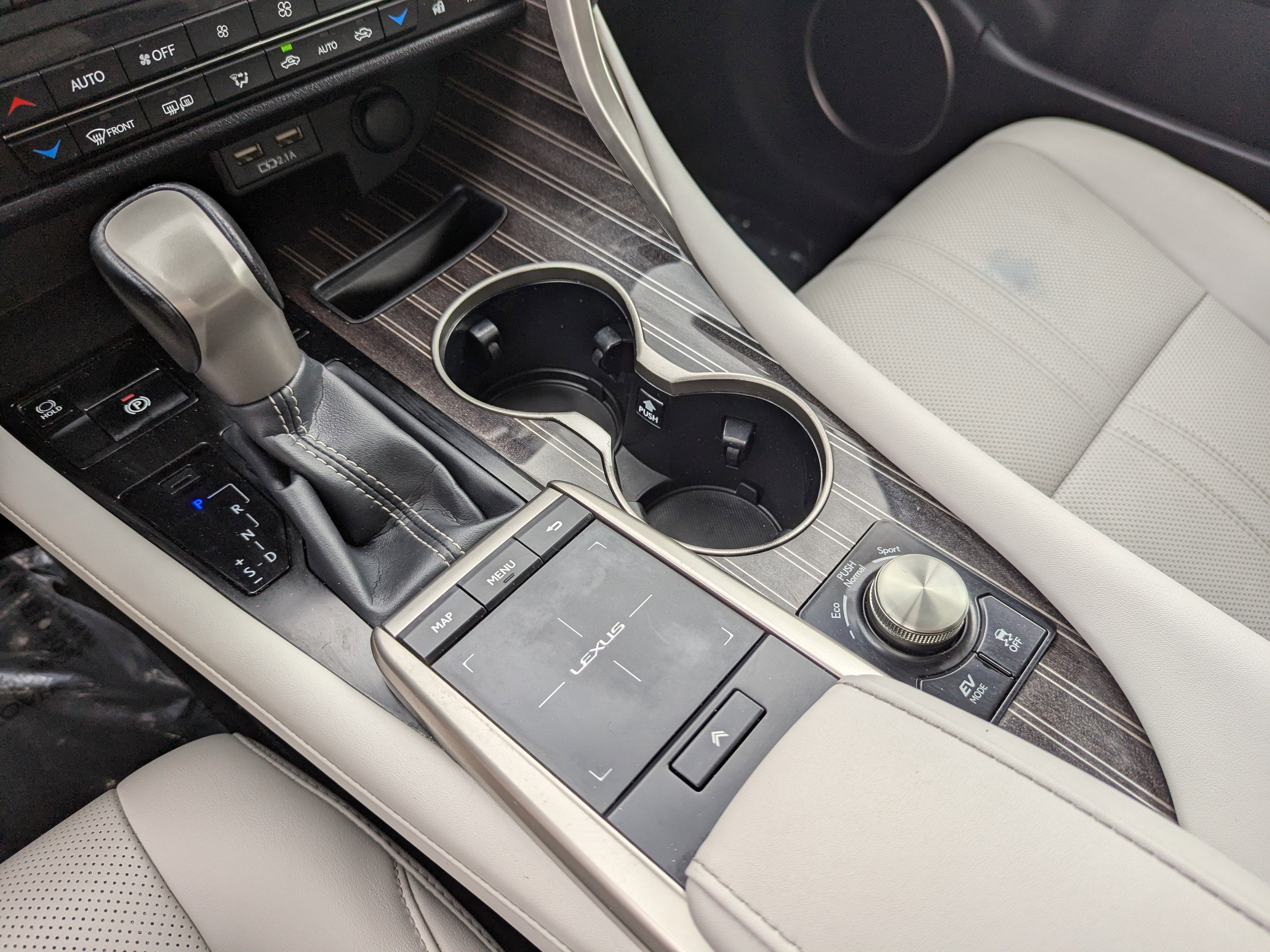 2020 Lexus RX 450h Luxury photo 31