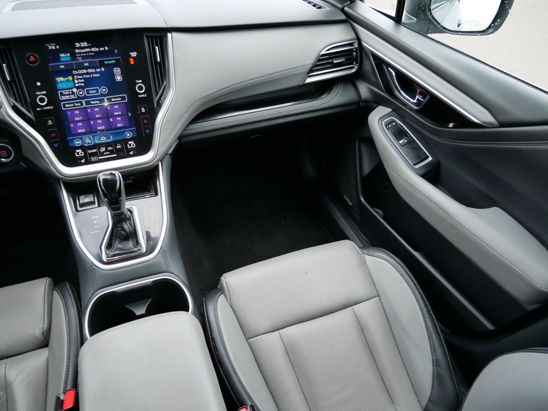 2020 Subaru Outback Limited photo 11
