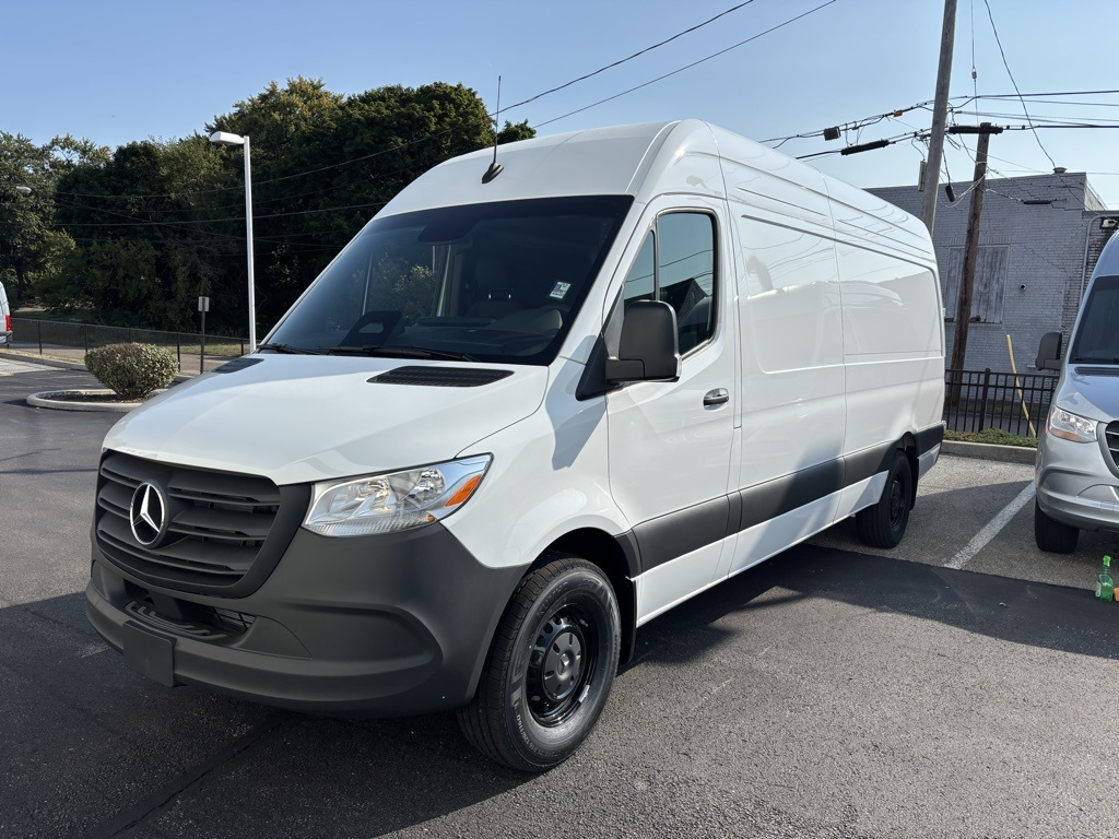 2025 Mercedes-Benz Sprinter Cargo Van Base's photo