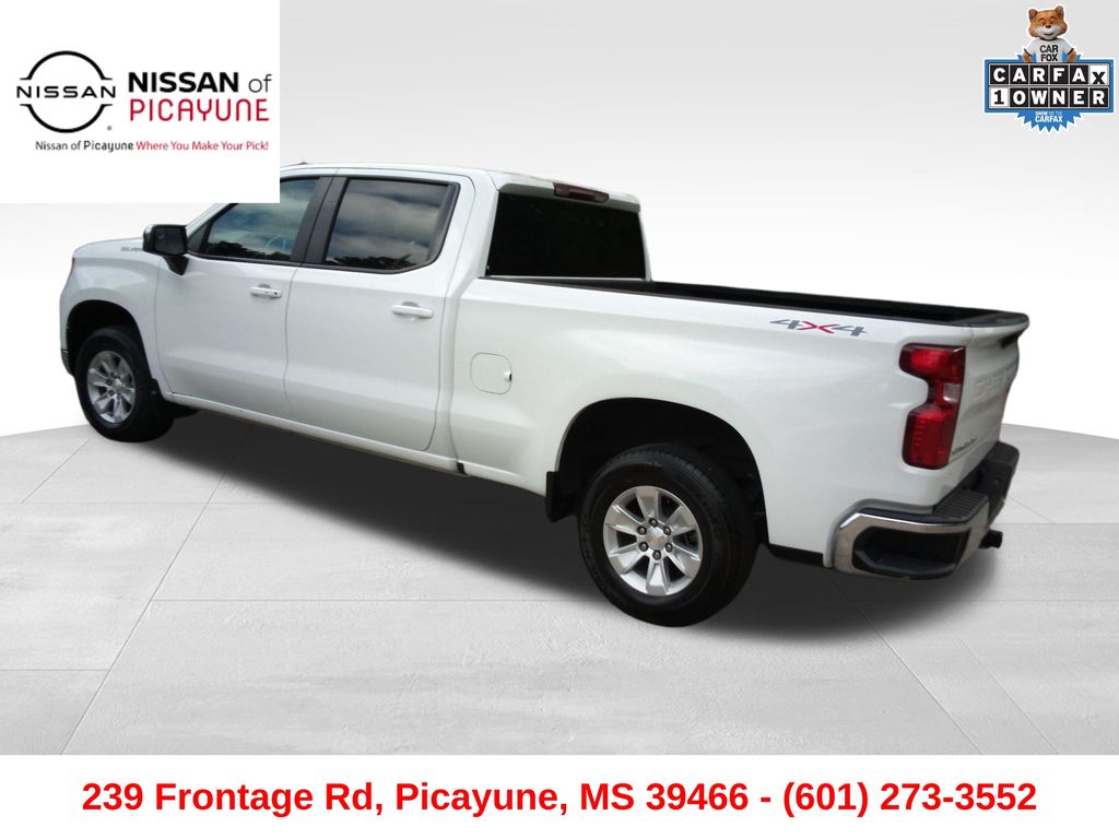 2023 Chevrolet Silverado 1500 LT photo 3