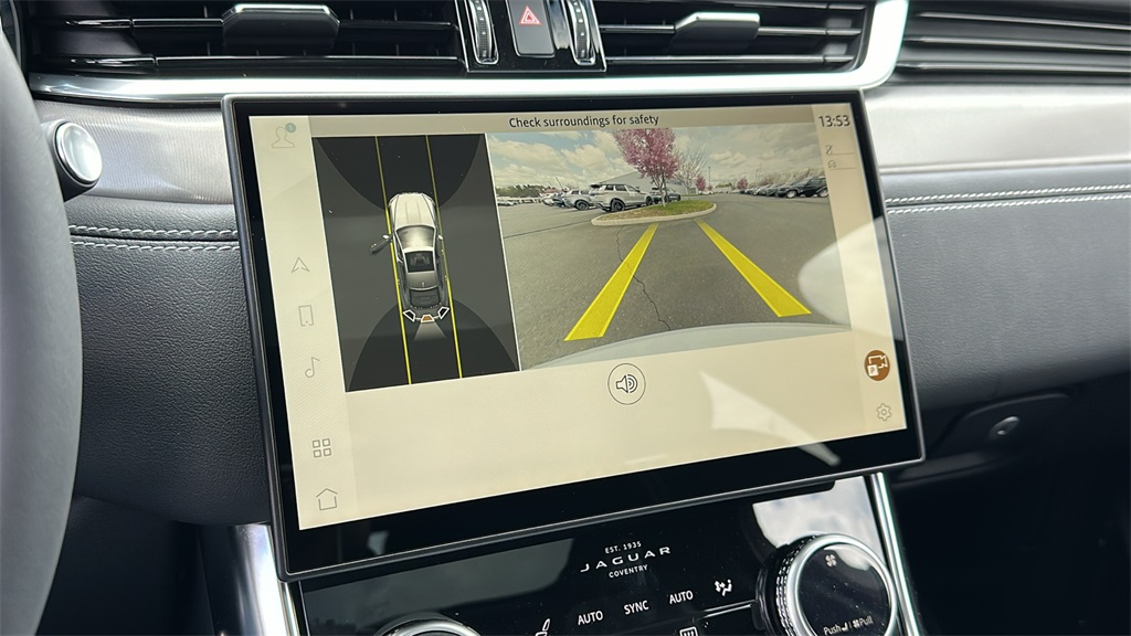 2024 Jaguar XF P300 R-Dynamic SE photo 18