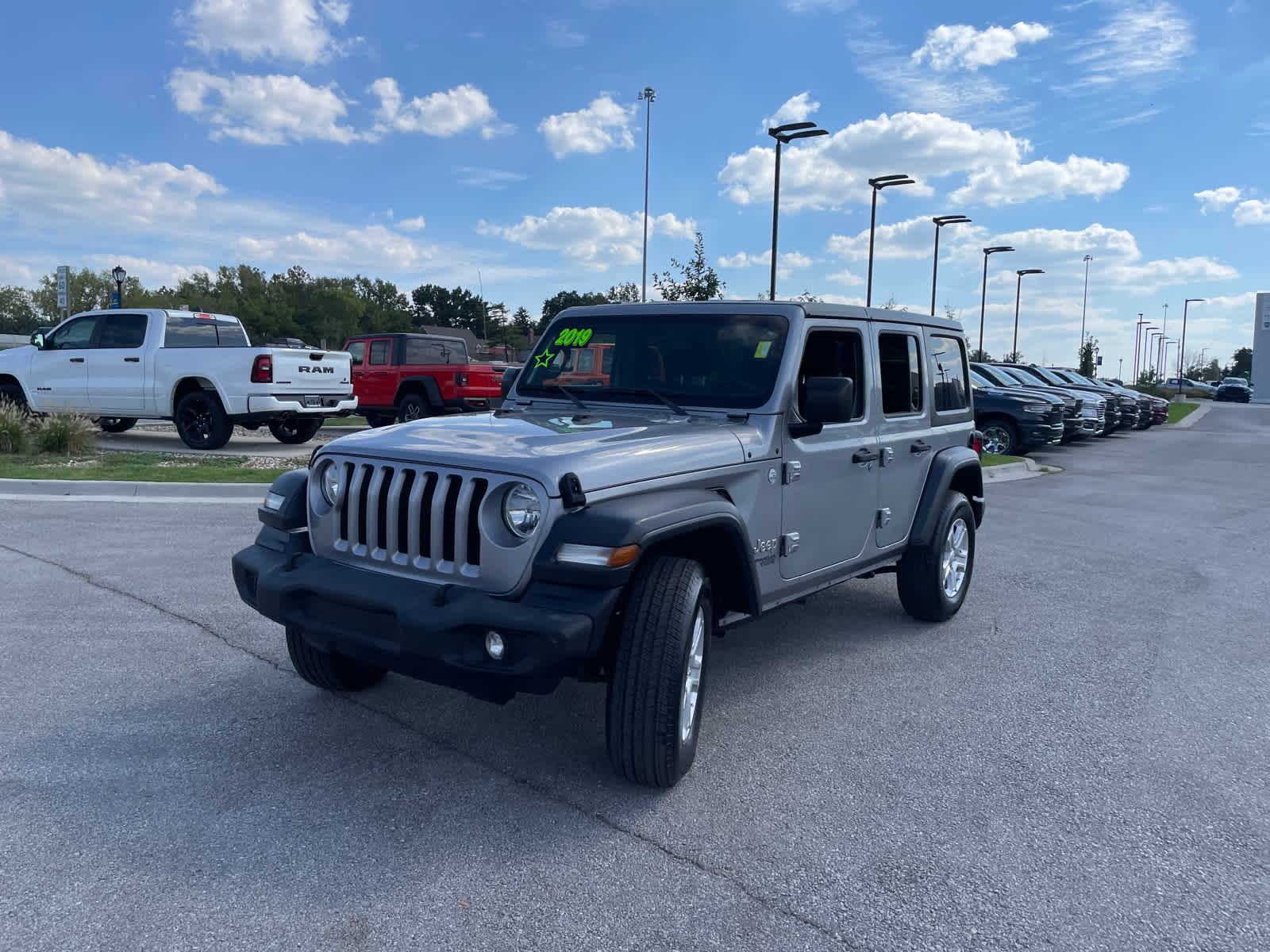 2019 Jeep Wrangler Unlimited Sport S photo 4