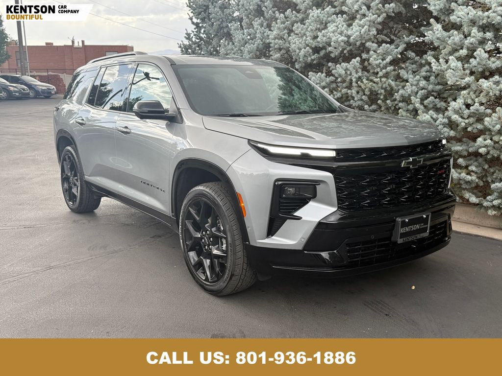 2024 Chevrolet Traverse RS photo 12