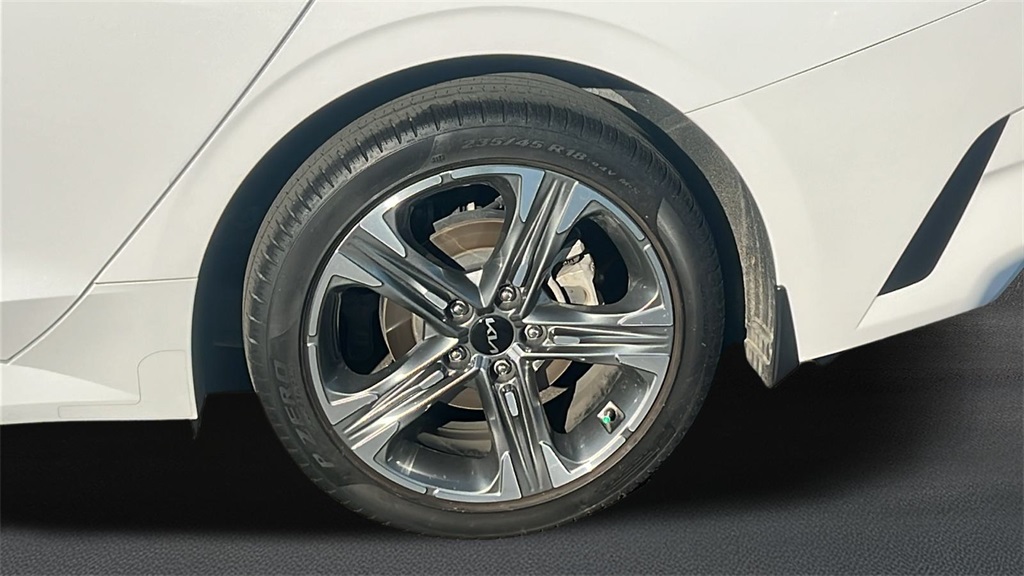 2024 Kia K5 EX photo 4