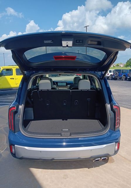 2024 Kia Telluride EX photo 21