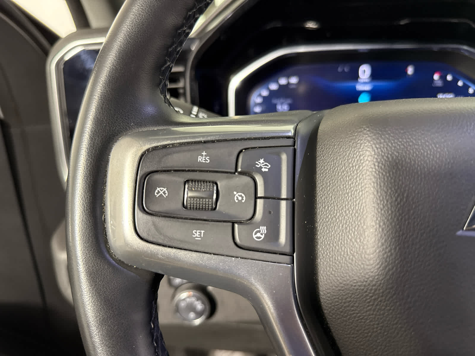 2024 Chevrolet Silverado 1500 LT photo 25
