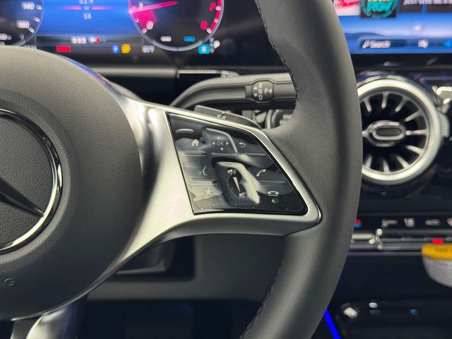 2025 Mercedes Benz GLA 250 photo 24