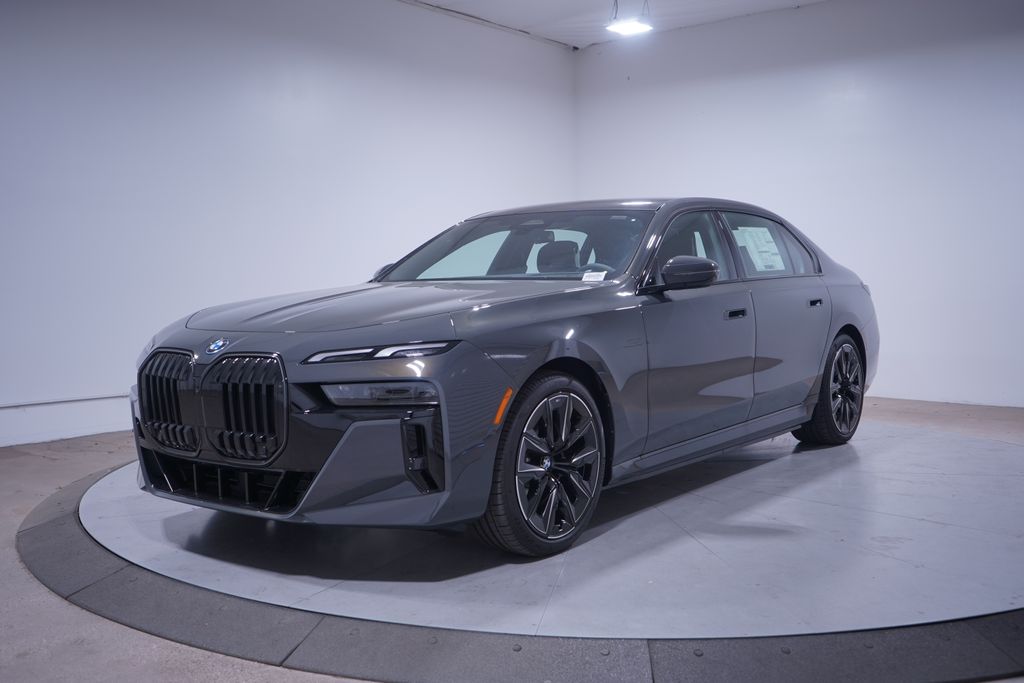 2026 BMW i7 50's photo