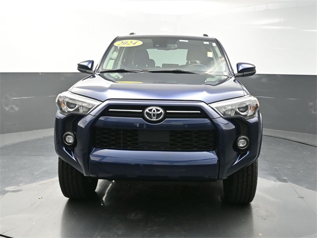 2024 Toyota 4Runner SR5 4WD photo 2