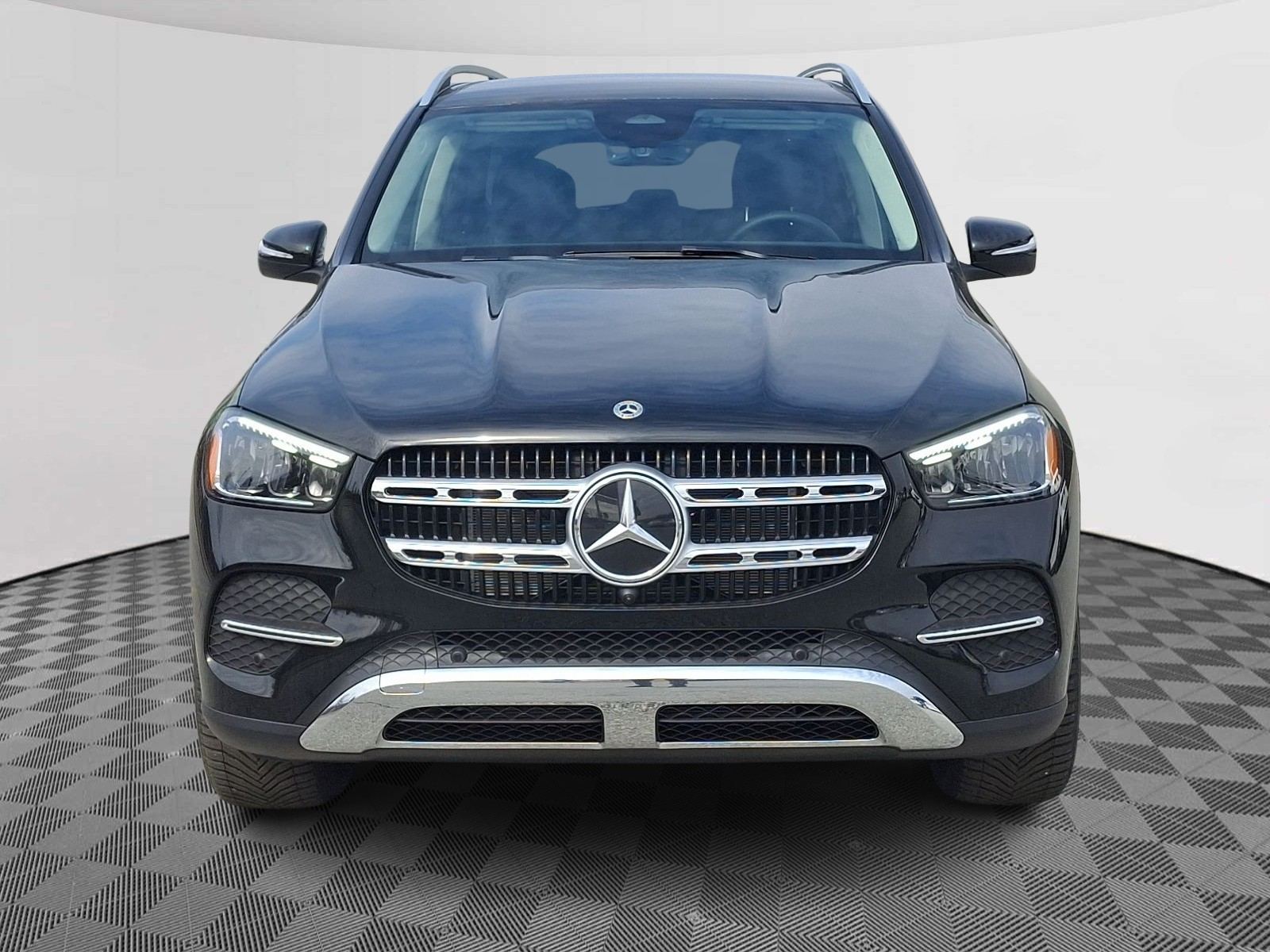 2025 Mercedes Benz GLE 350 4MATIC photo 2