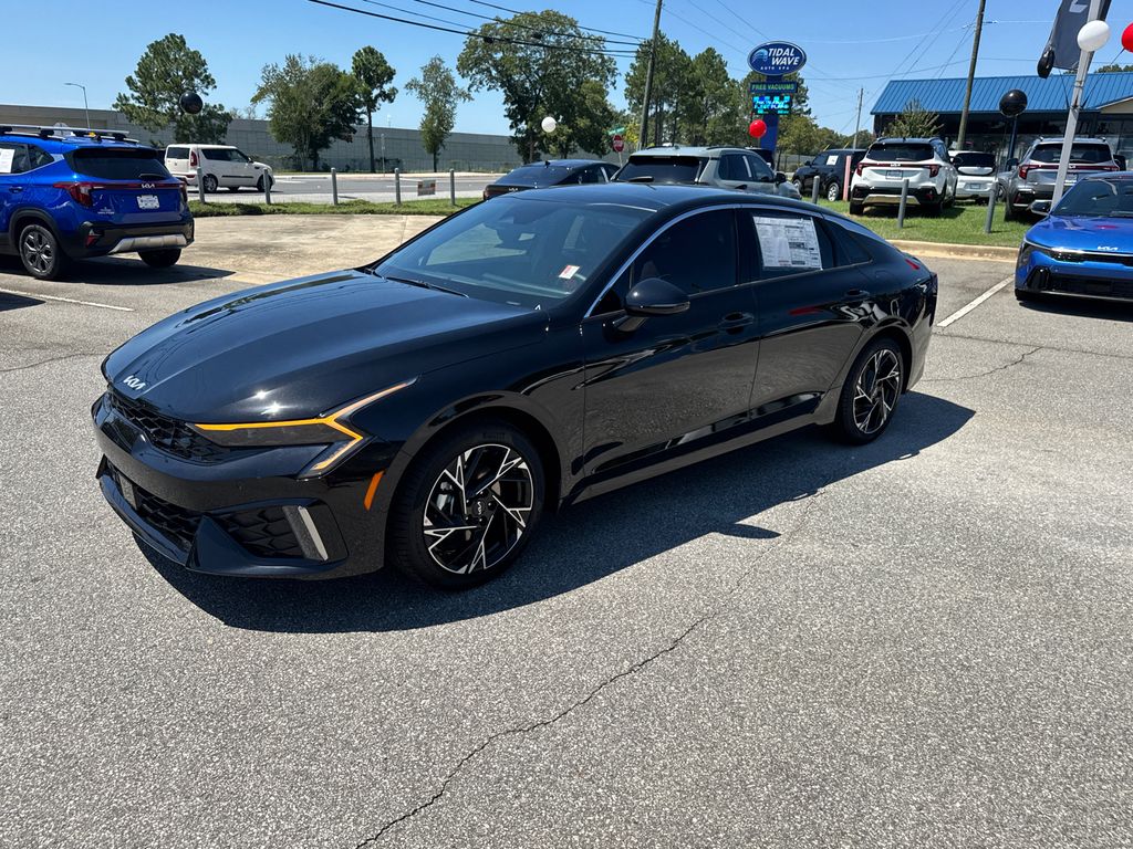 2025 Kia K5 GT-Line photo 7
