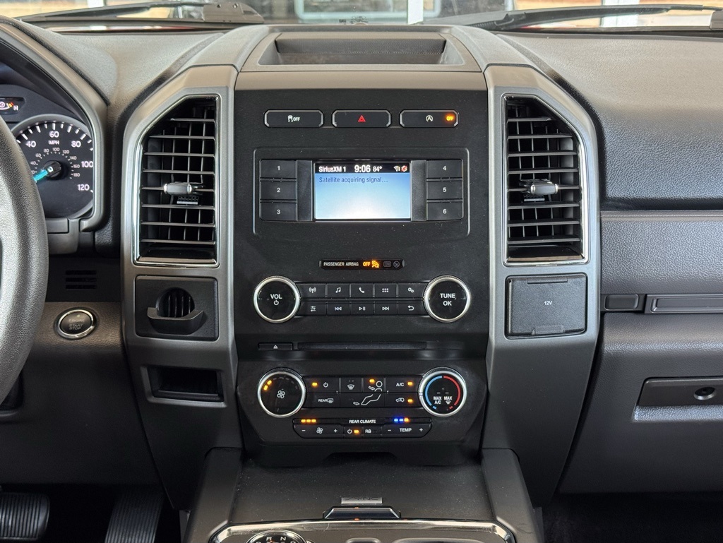 2018 Ford Expedition XLT photo 25