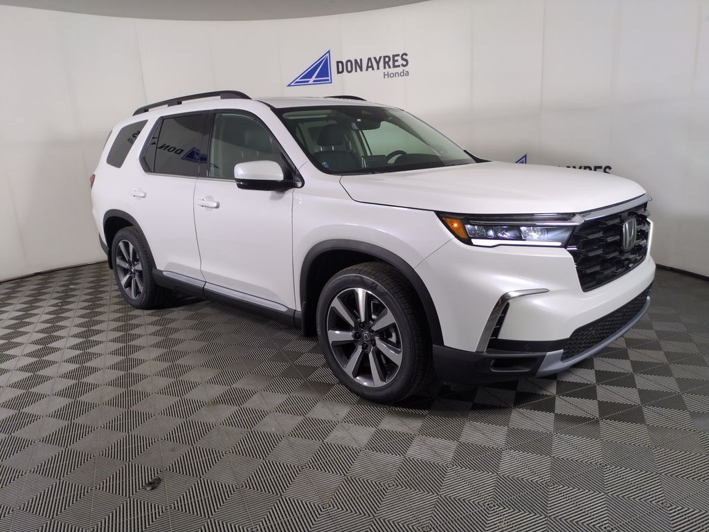 2025 Honda Pilot Touring photo 6