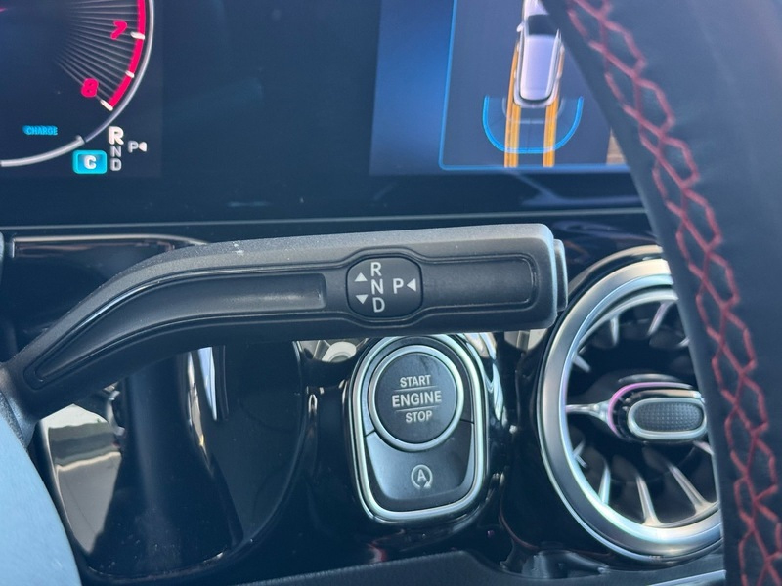 2025 Mercedes Benz GLA 250 photo 36