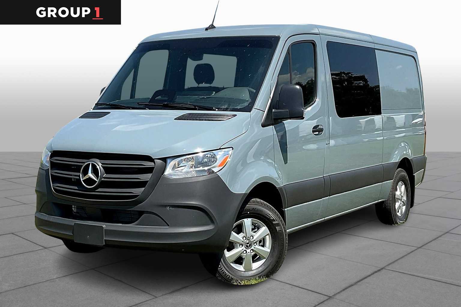 2025 Mercedes-Benz Sprinter Cargo Van Base's photo