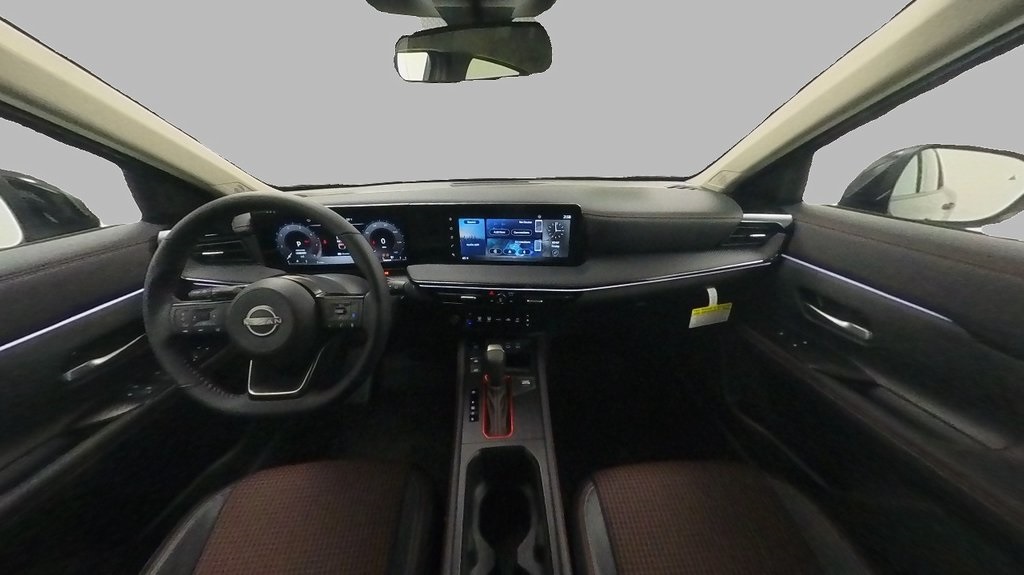 2025 Nissan Kicks SR photo 18