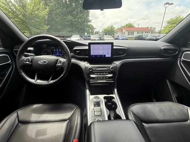 2020 Ford Explorer XLT photo 21