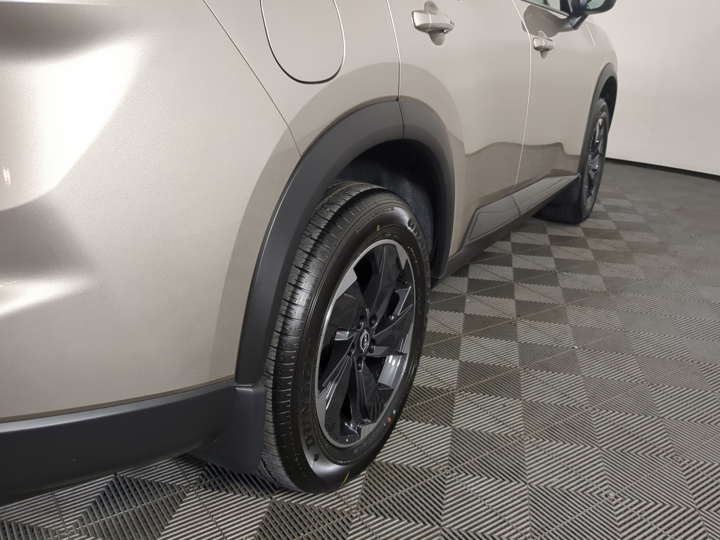 2026 Nissan Rogue SV photo 7