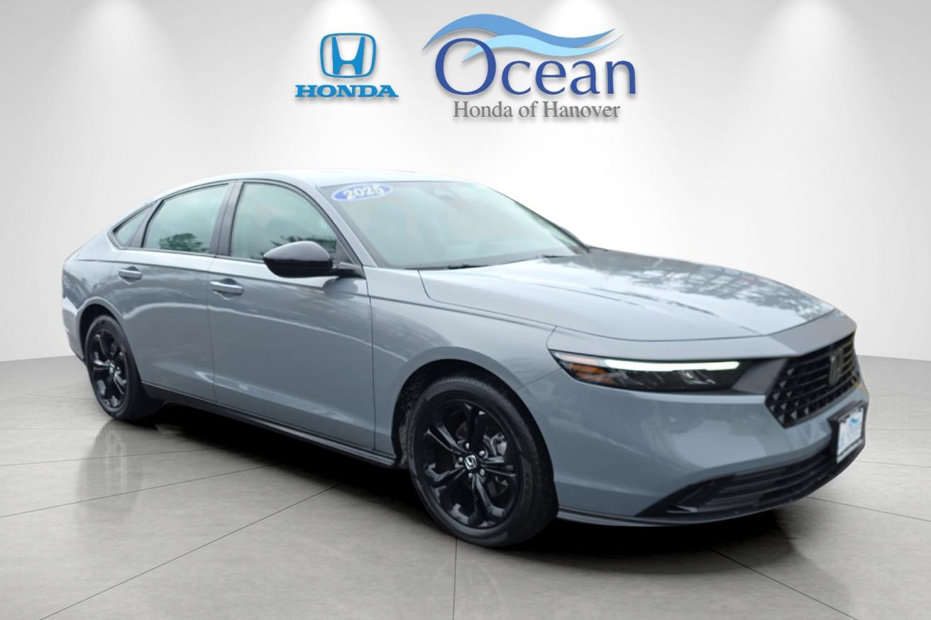 2025 Honda Accord SE's photo