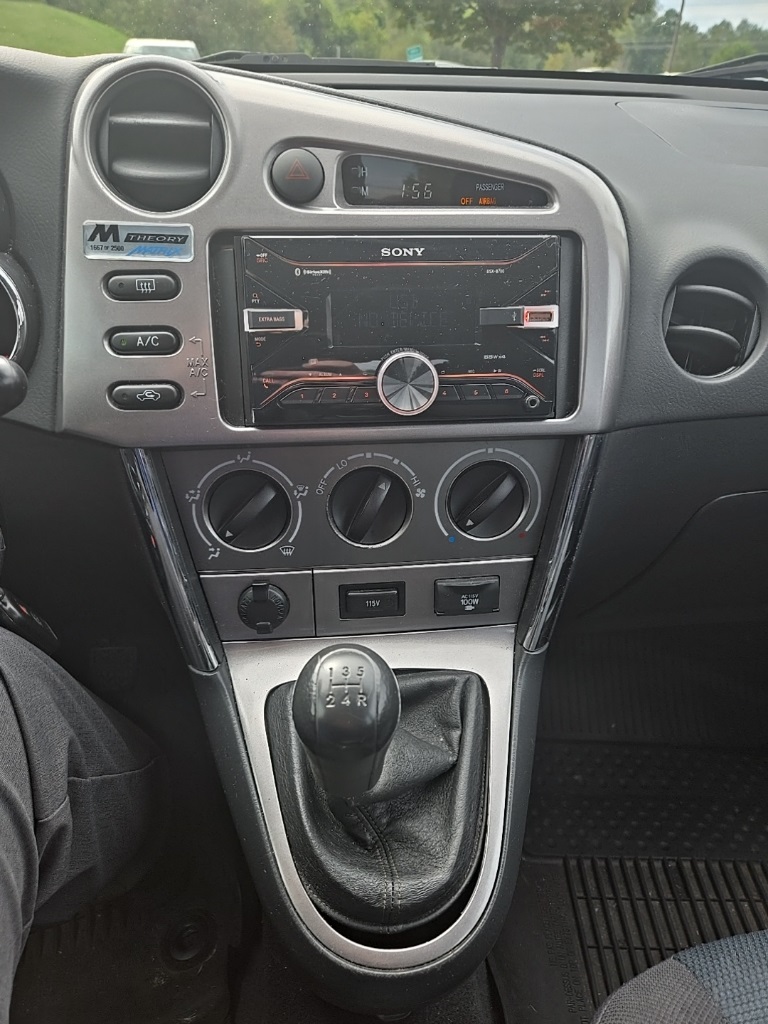 2007 Toyota Corolla Matrix L photo 10