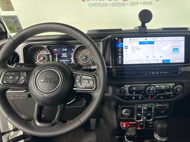 2024 Jeep Gladiator Willys photo 10