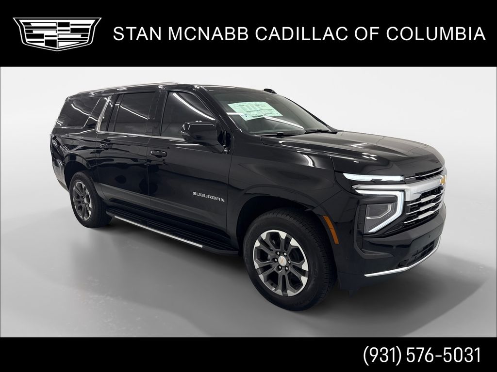 2025 Chevrolet Suburban LT's photo