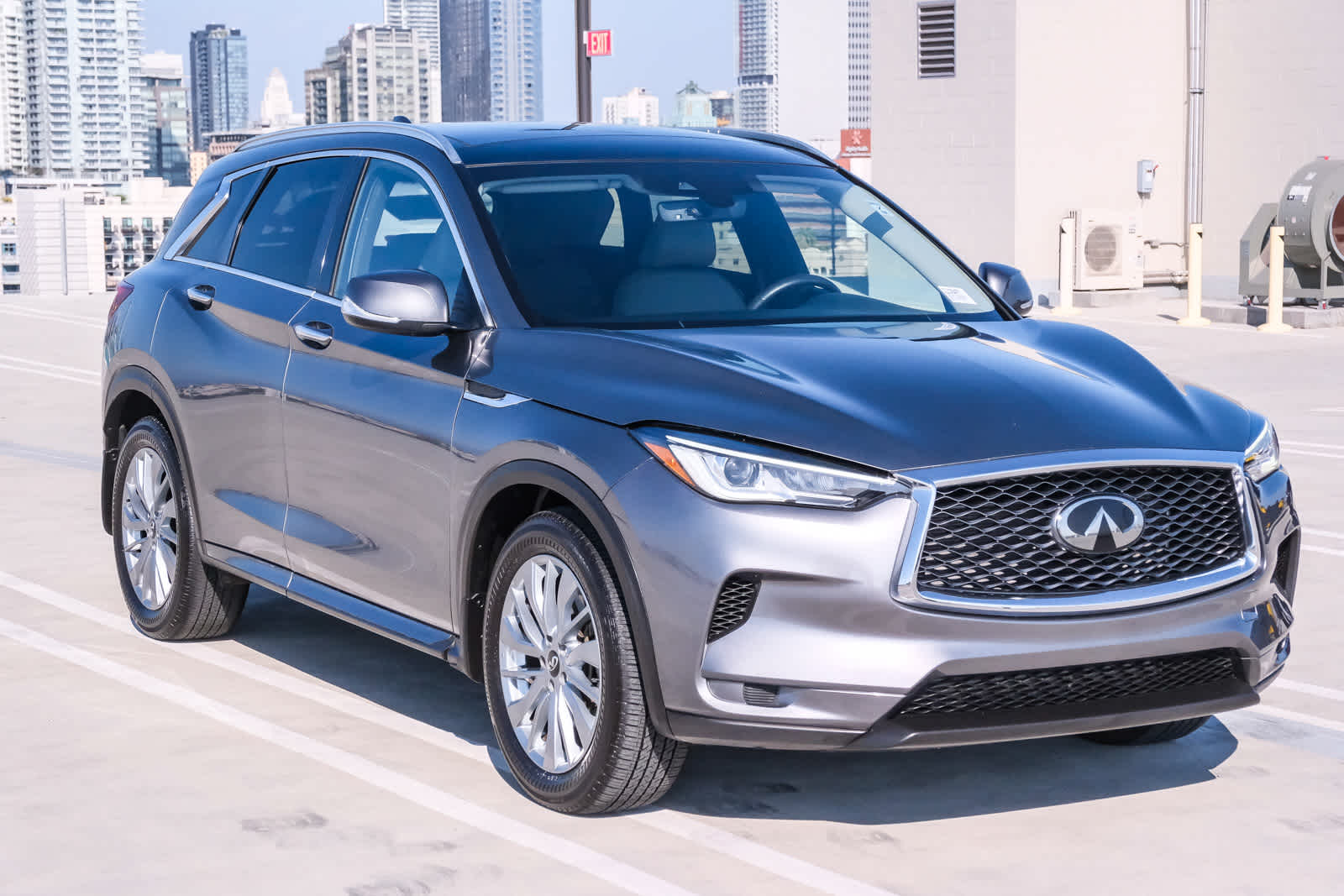 2024 Infiniti QX50 Luxe photo 3