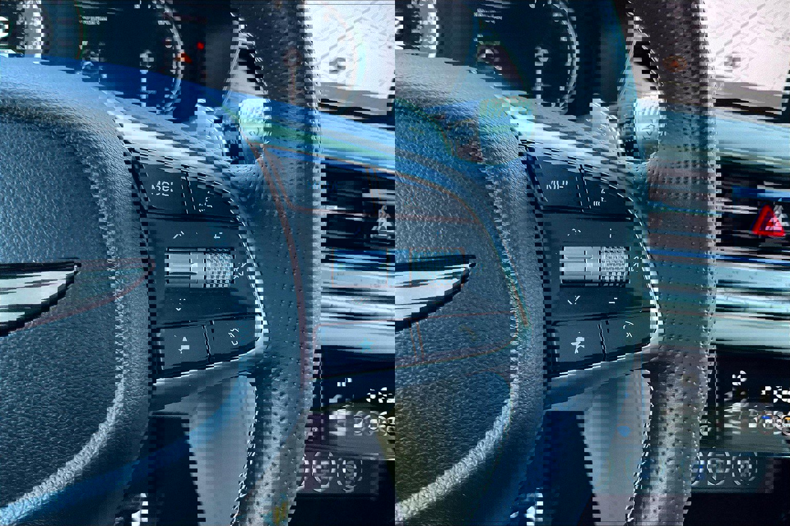 2025 Genesis G70 2.5T photo 18