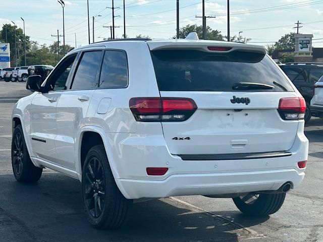 2022 Jeep Cherokee Laredo X photo 6